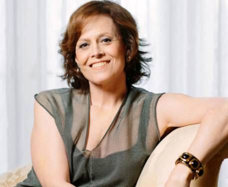 dj roy recommends sigourney weaver bra size pic