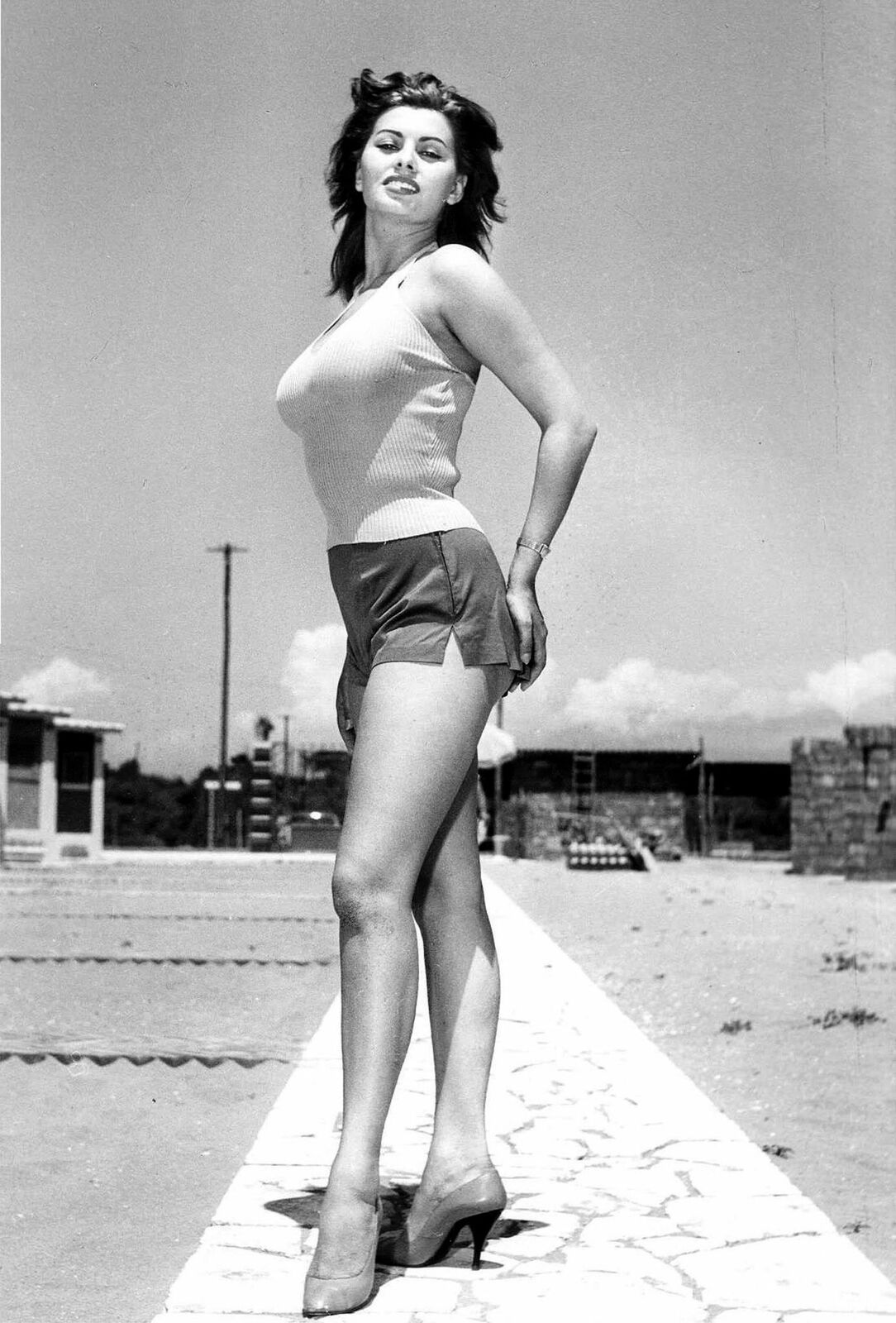 deasy fajarina recommends Sophia Loren Tits