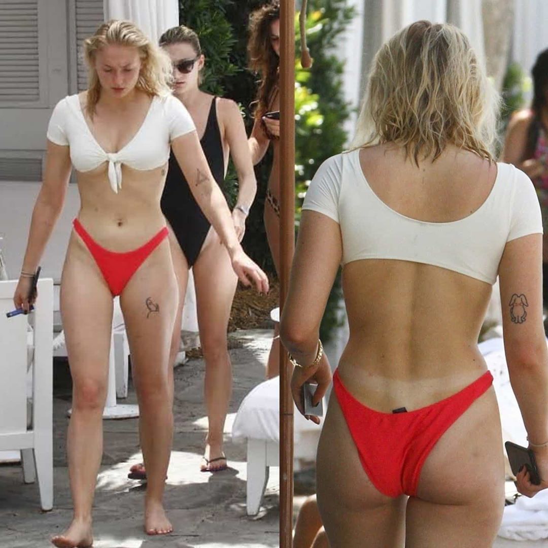 ashley roberts recommends Sophie Turner In A Bikini