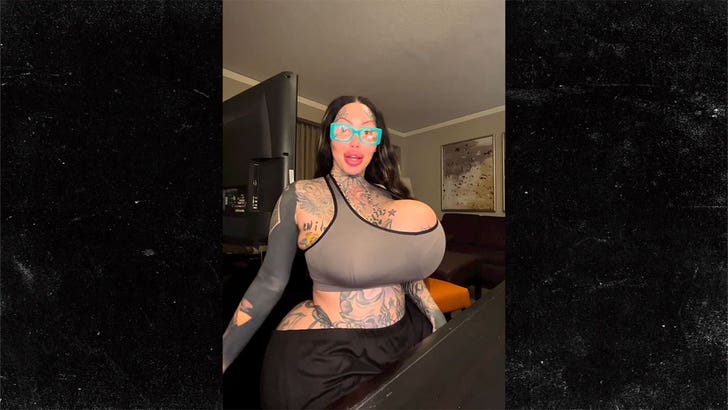 chato mejia add super huge boobs video photo