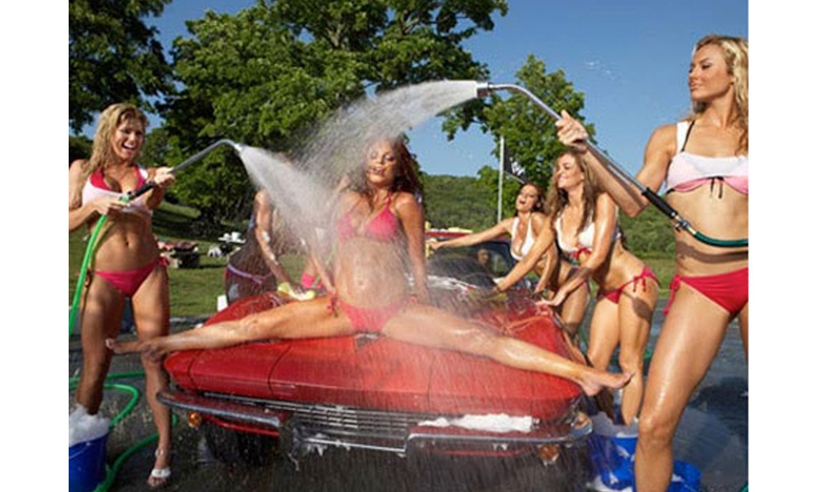 devon rollison add topless girls washing cars photo