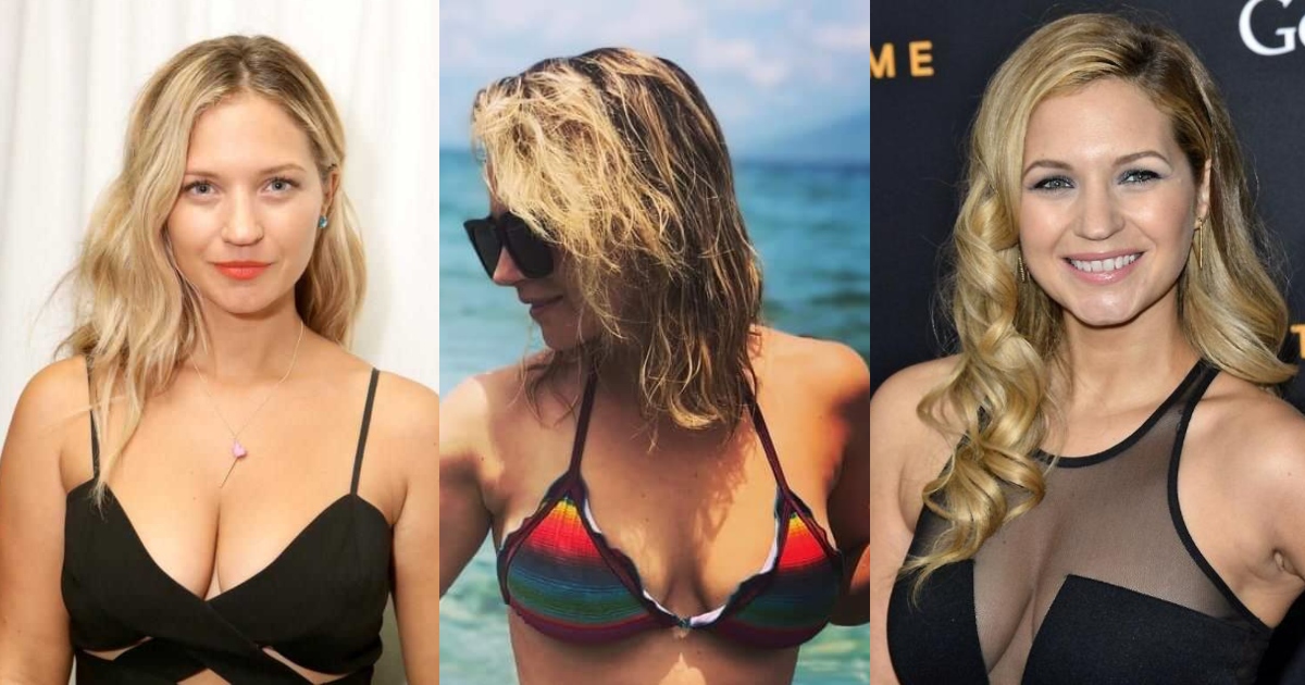 derek pinckney recommends Vanessa Ray Bikini