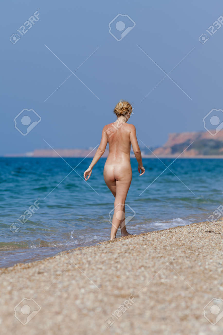 alessandro bucci recommends wife naked on beach pic