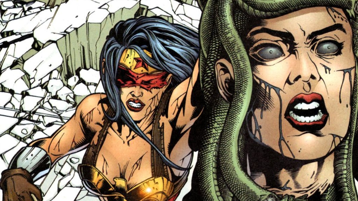 amilcar juarez add photo wonder woman kills huntress