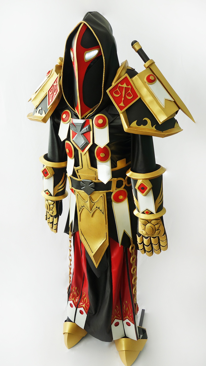 benjamin fredericks recommends World Of Warcraft Paladin Cosplay