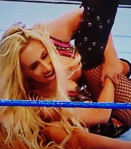 wwe diva carmella naked